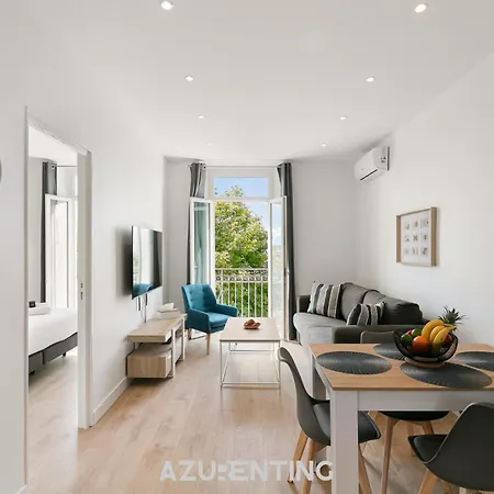 Azurenting - Vue Sur Le Port - Beautiful 2 ヴァロリス