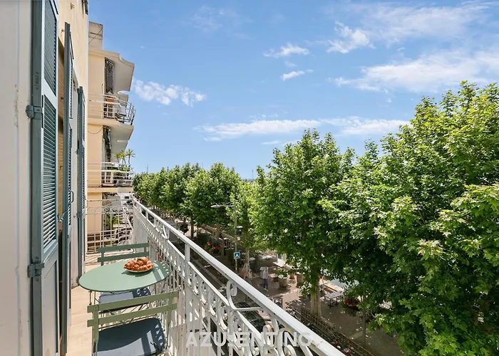 Azurenting - Vue Sur Le Port - Beautiful 2 *